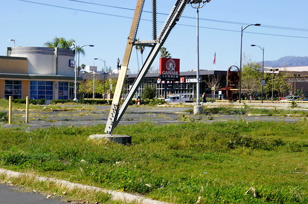 Edison Lot.Pasadena08