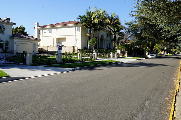 Woodward.Blvd.E.Pas.70