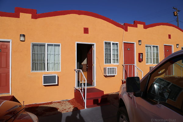 02 Sunset Inn