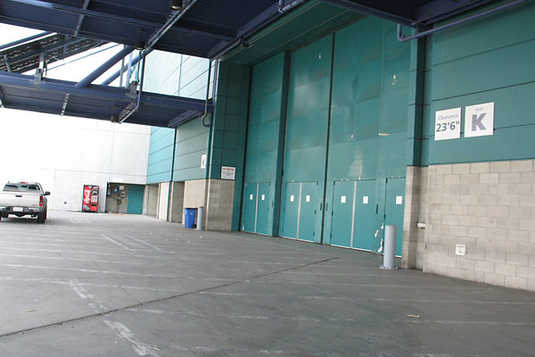 Exterior-Loading Dock-16