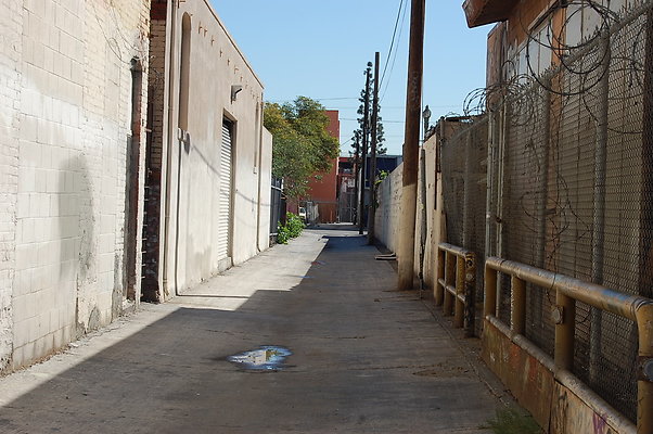 Alley South of pico East of Hill