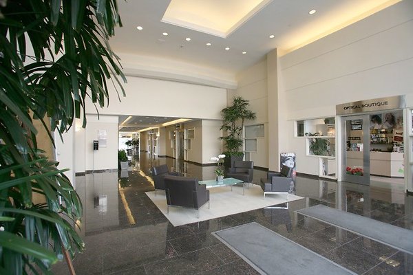 Ground Floor RS Lobby 0196 1