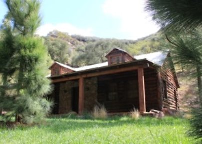 Canyon.Ranch.Rustic Cabin02