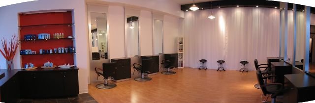 4 salon hair area