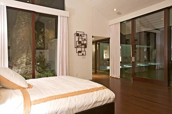 6153Bonsall48