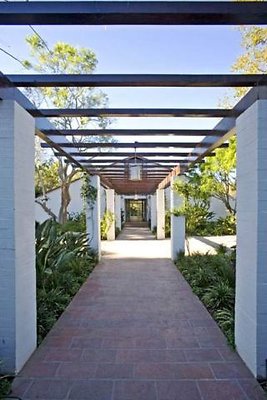 6153Bonsall05