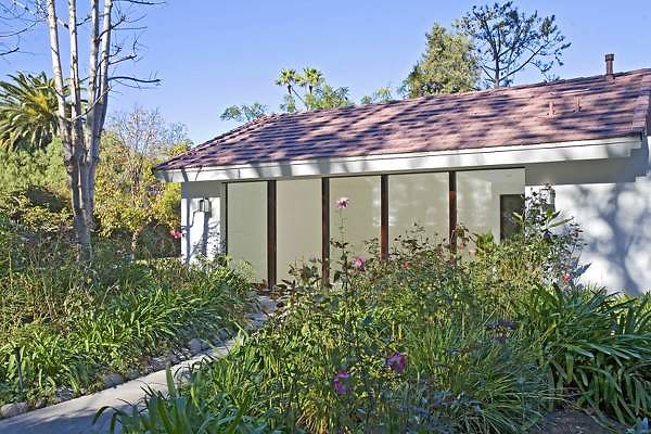 6153Bonsall32