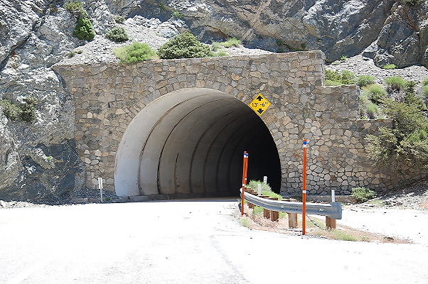 Tunnels.Caves