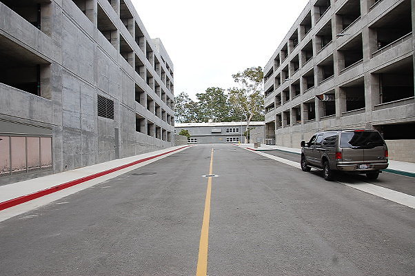 Playa.Parking Structure.12181.So.Campus03