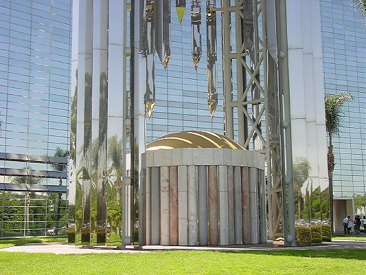 Crystal.Cathedral30