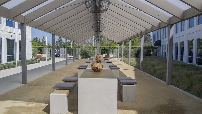 Hive-Outdoor-Lounge-Collaborative-Space-004