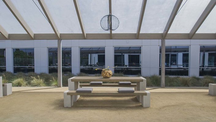 Hive-Outdoor-Lounge-Collaborative-Space-009