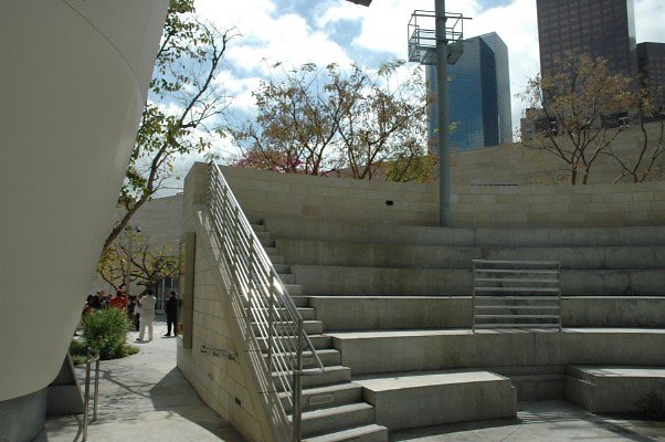 Disney.Hall.Ext.Theater.04