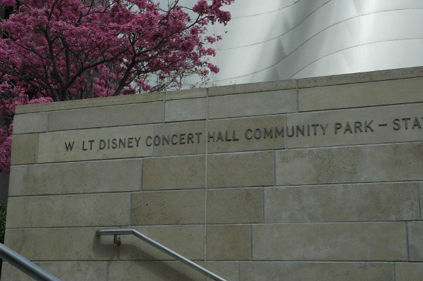 Disney.Hall.Ext.Theater.10