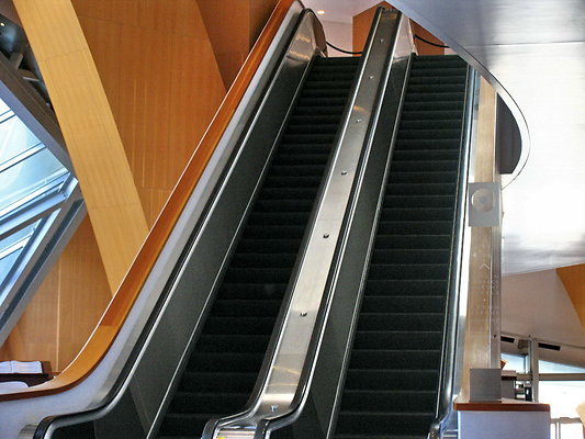 DIsney.Hall.Escalators.Lobby.07