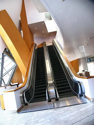 DIsney.Hall.Escalators.Lobby.03