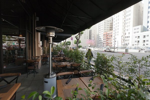 res ARTISAN HOUSE DOWNTOWNLA 015120217