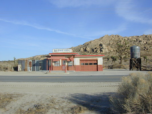 Club Ed gas station 013