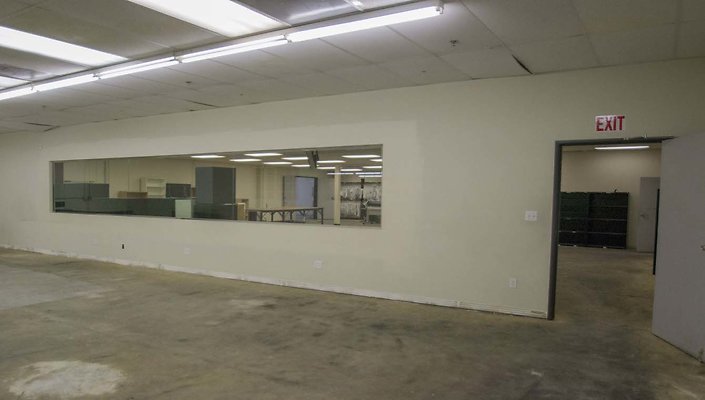 2444-Porter-2nd-Floor-Breakroom-002