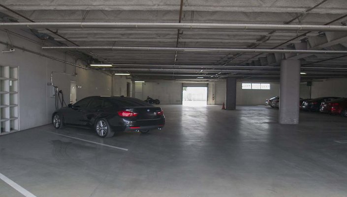 2444-Porter-1st-Floor-Parking-Garage-002