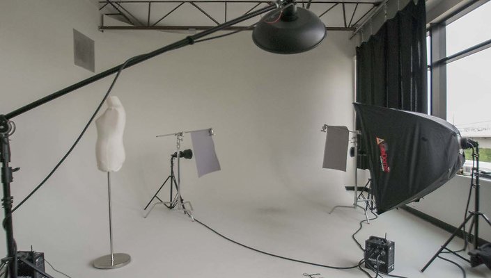 2444-Porter-2nd-Floor-Photography-Studio-002