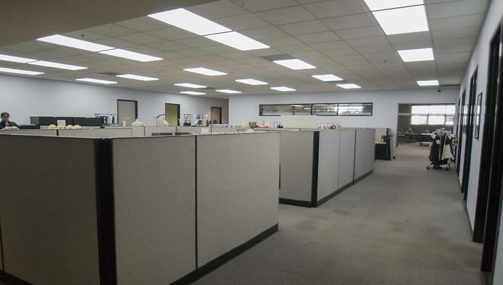 2444-Porter-2nd-Floor-Cubicles-005