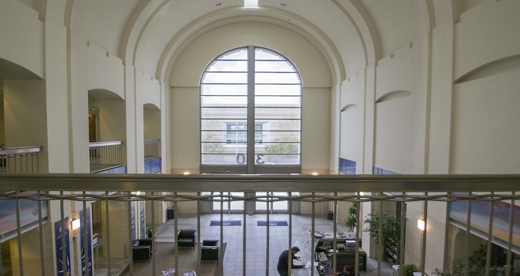 Los-Angeles-Chamber-of-Commerce-Lobby-04