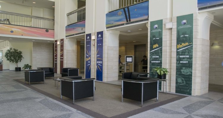 Los-Angeles-Chamber-of-Commerce-Lobby-24