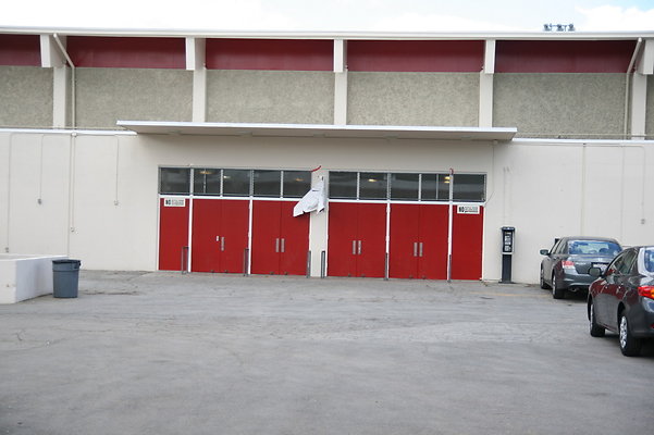 Van.Nuys.Gym.Old.02