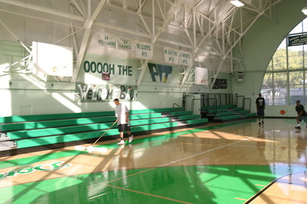 Dorsey.HS.Old.Gym.10
