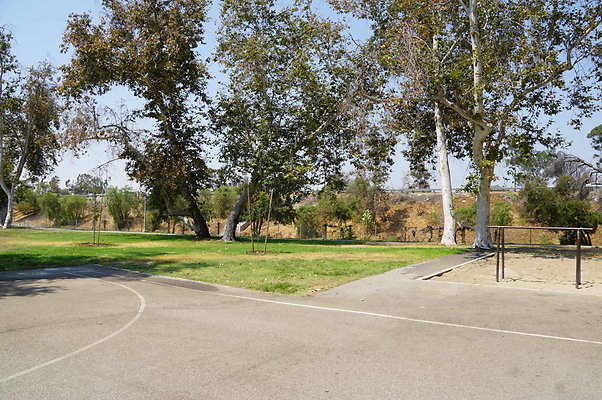 Valley Plaza.Rec.BBall.Ext.31