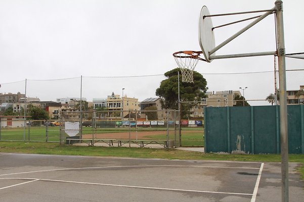 Del.Rey.BB.Court.05
