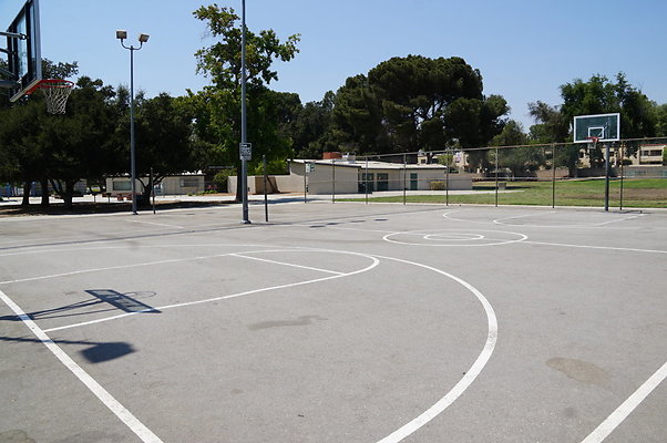 Northridge.Rec.BBall.Ext.03