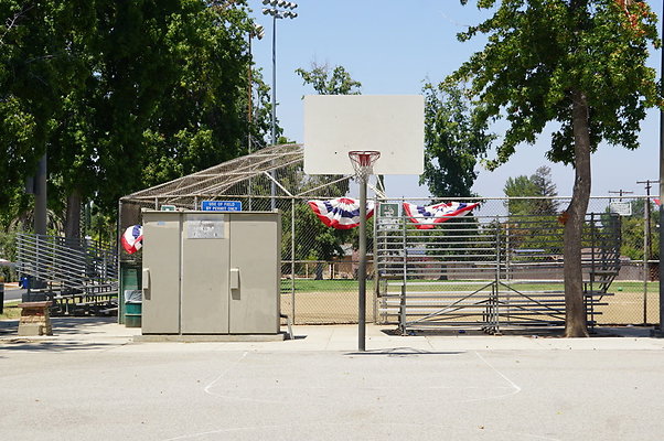 Tarzana.Rec.Cntr.BBall.Court.26