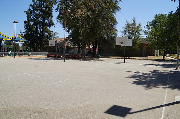 Tarzana.Rec.Cntr.BBall.Court.05