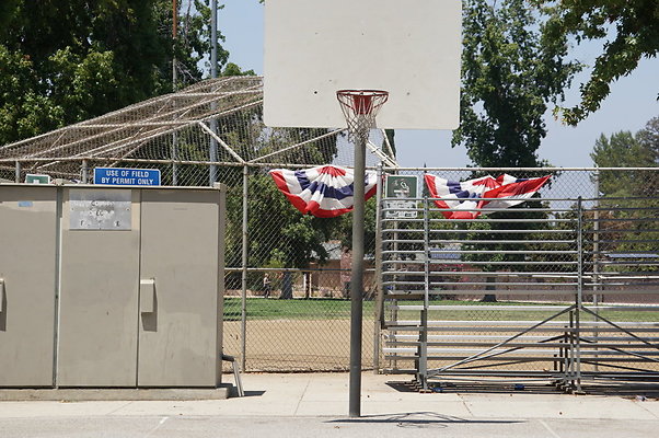Tarzana.Rec.Cntr.BBall.Court.27