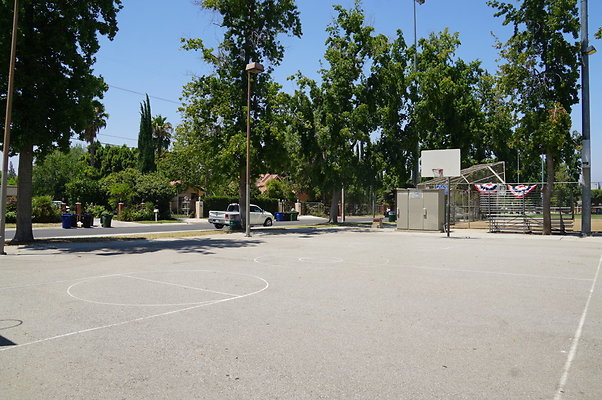 Tarzana.Rec.Cntr.BBall.Court.20