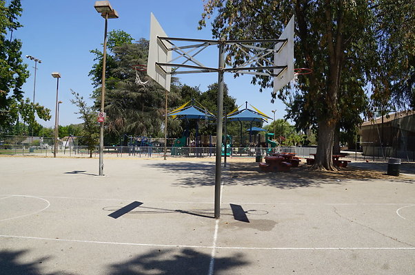Tarzana.Rec.Cntr.BBall.Court.30