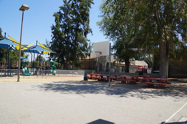 Tarzana.Rec.Cntr.BBall.Court.15
