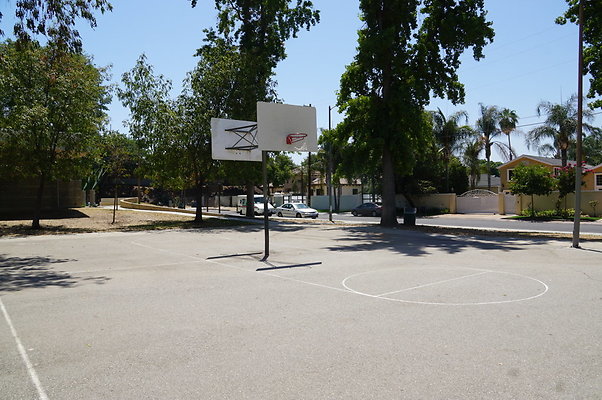 Tarzana.Rec.Cntr.BBall.Court.16