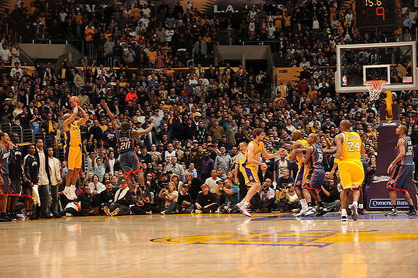 Staples Center.BBall.Court.Pixx02