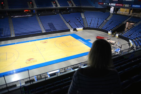 80.CBBank.Arena.Ontario