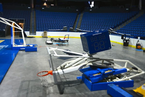 78.CBBank.Arena.Ontario