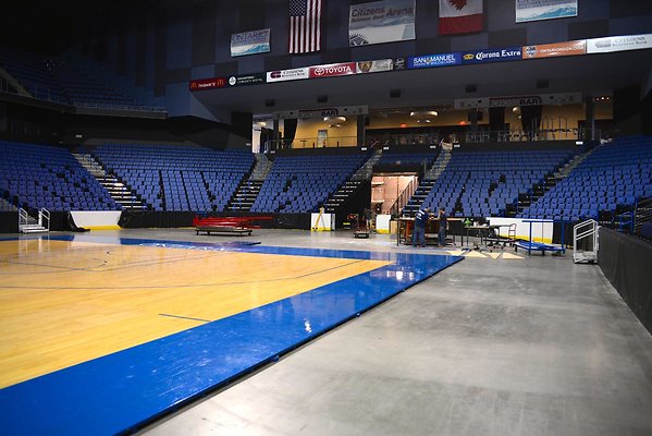 24.CBBank.Arena.Ontario