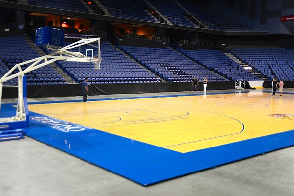 38.CBBank.Arena.Ontario