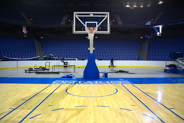 35.CBBank.Arena.Ontario