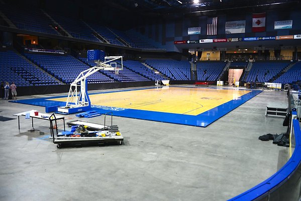 20.CBBank.Arena.Ontario