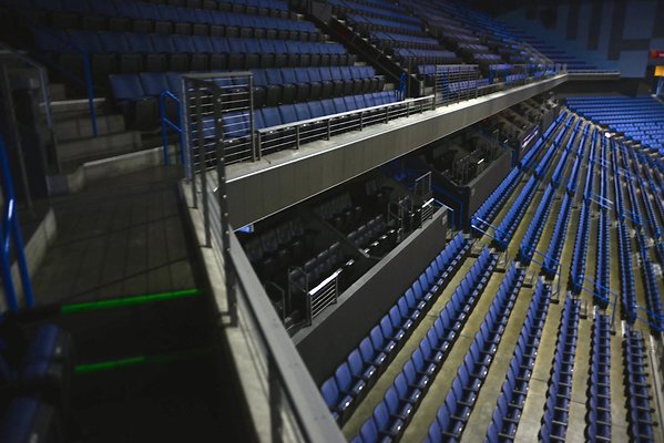 55.CBBank.Arena.Ontario