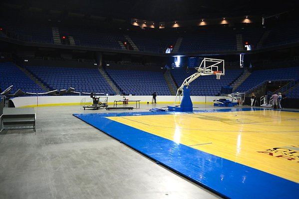 22.CBBank.Arena.Ontario