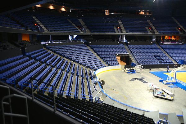 43.CBBank.Arena.Ontario